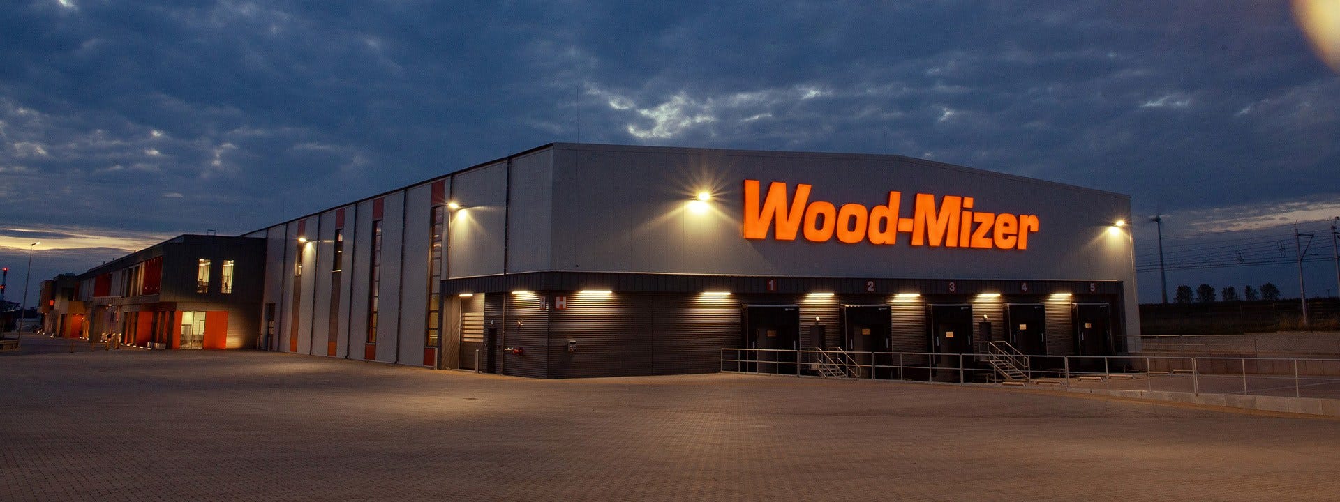 Официално откриване на новата производствена сграда на Wood-Mizer