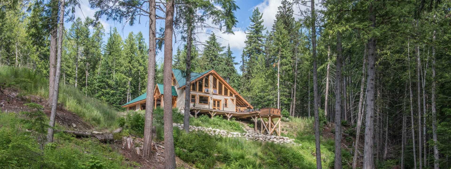 Former Electrician Built Dream Home in Canada